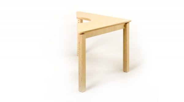 Verbindungstisch dreieckig