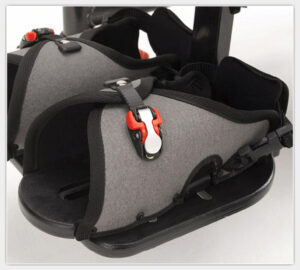 Cocoon-Sandale mit Clippverschluss